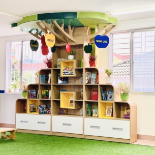 kệ trang trí phòng học